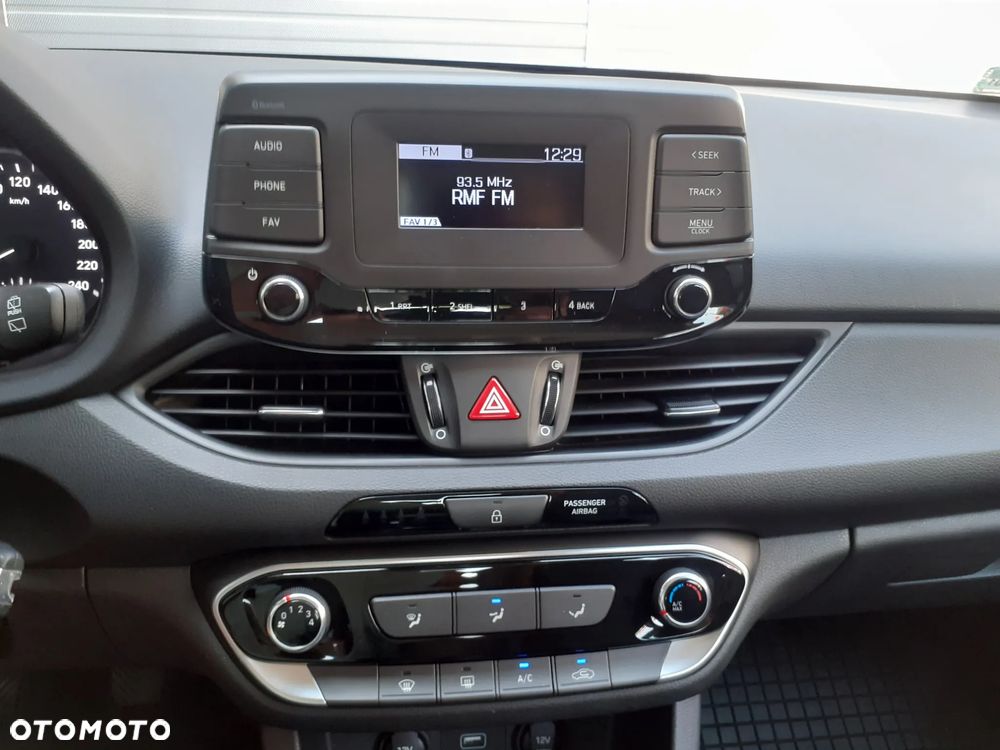Hyundai i30 - 16