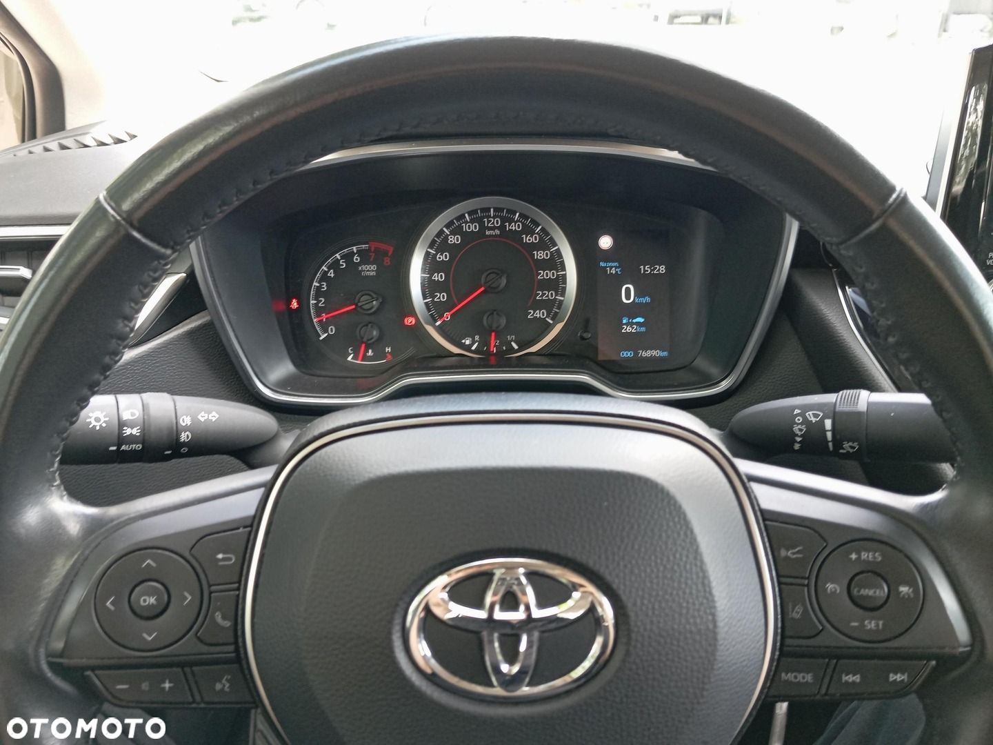 Toyota Corolla - 14