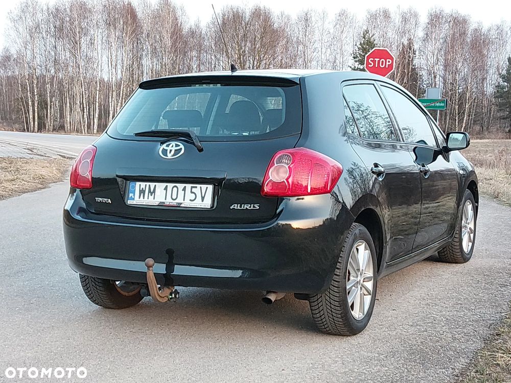 Toyota Auris 1.33 VVT-i - 15