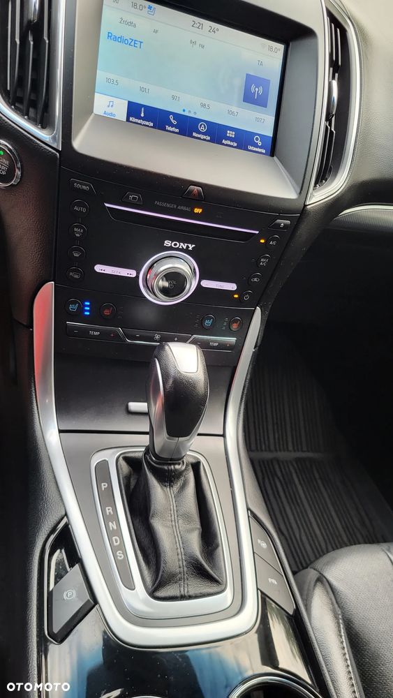 Ford Edge - 19