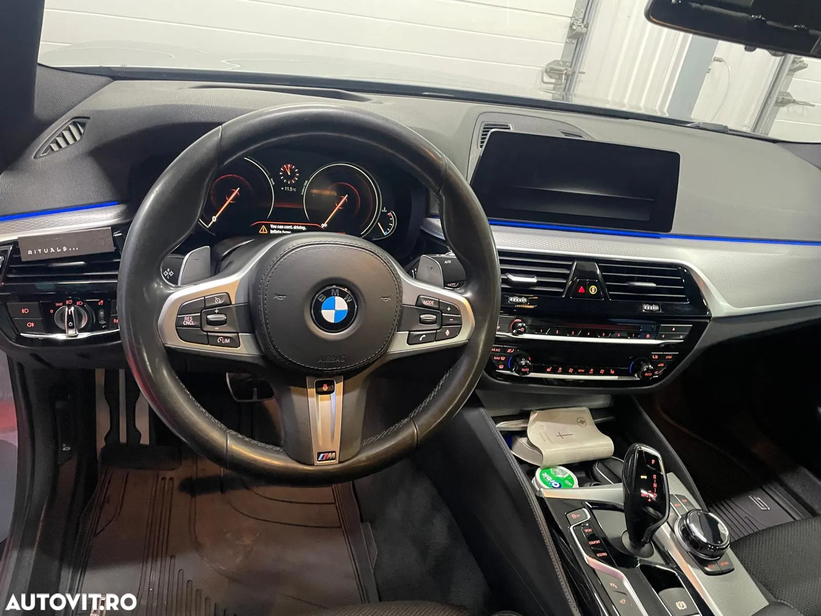 BMW Seria 5 520d xDrive AT - 2
