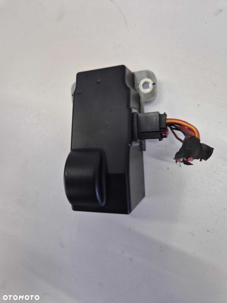 vw passat b6 rygiel elektryczna blokada Kierownicy - 3