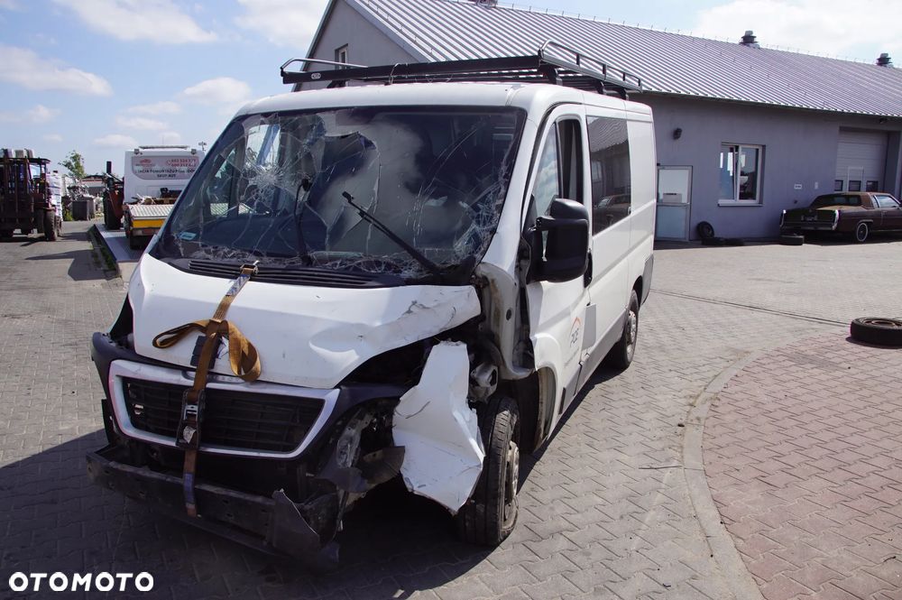 Auto na części - Peugeot Boxer III 2.0 BlueHDI 110 KM AH03 20GP19 2017R Silnik Skrzynia Drzwi Szyba Klapa Lampa Lusterko Deska Kokpit Sterownik Moduł Czujnik Licznik Kierownica - 1