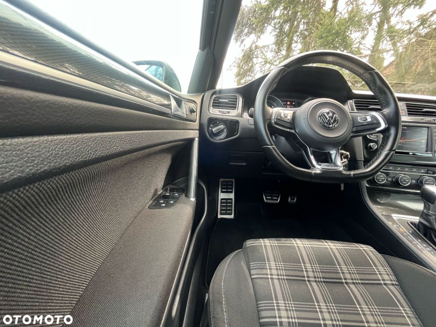 Volkswagen Golf - 26
