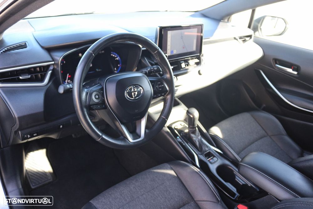Toyota Corolla 1.8 Hybrid Comfort+P.Sport - 25