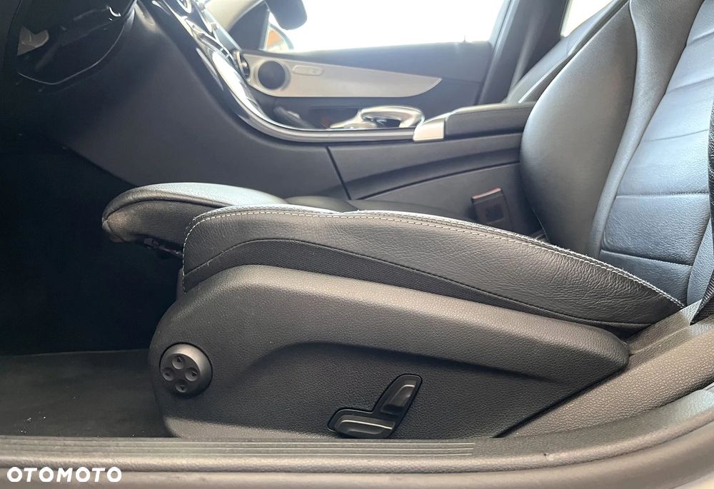 Mercedes-Benz Klasa C 220 d 9G-TRONIC Exclusive - 19