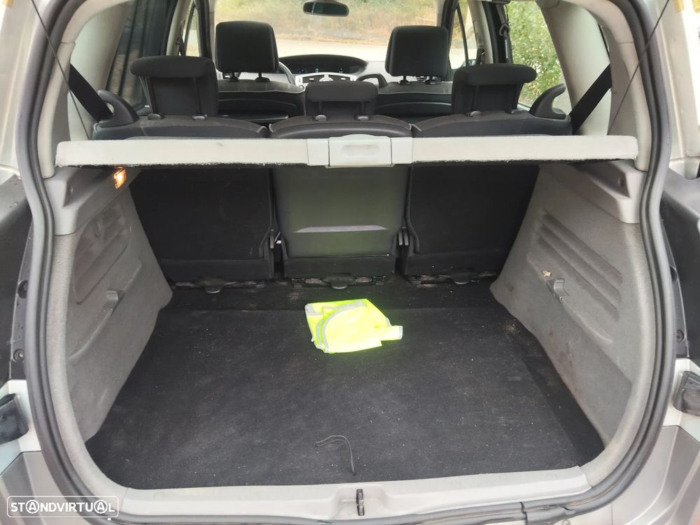 Renault Scénic 1.5 dCi Confort Dynamique - 23