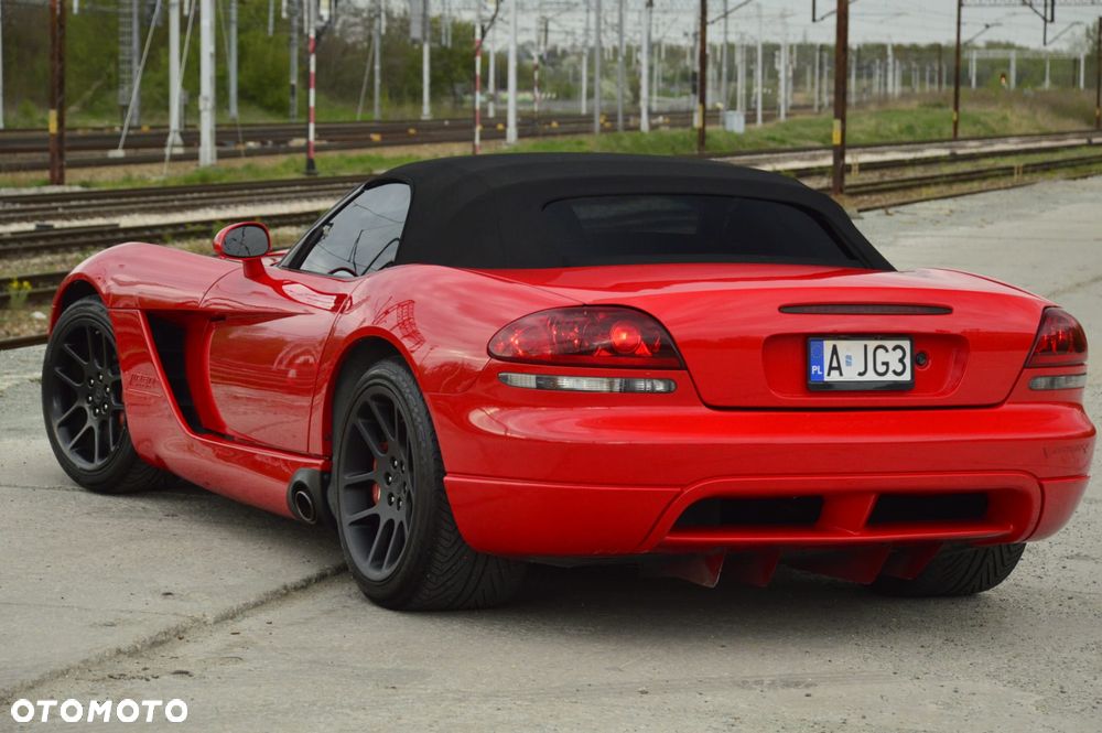 Dodge Viper - 13