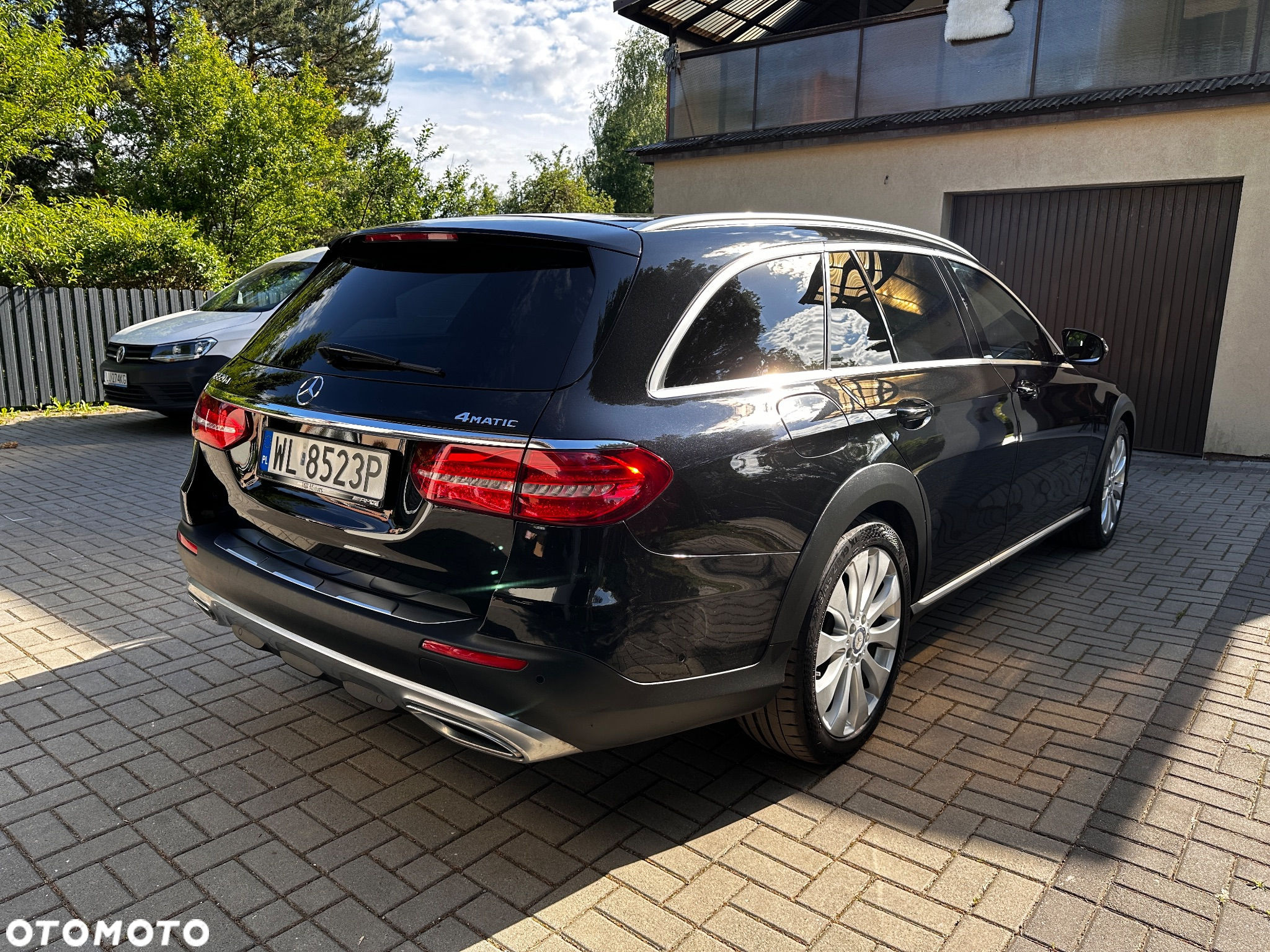 Mercedes-Benz Klasa E 220 d 4Matic T All-Terrain 9G-TRONIC Avantgarde - 4