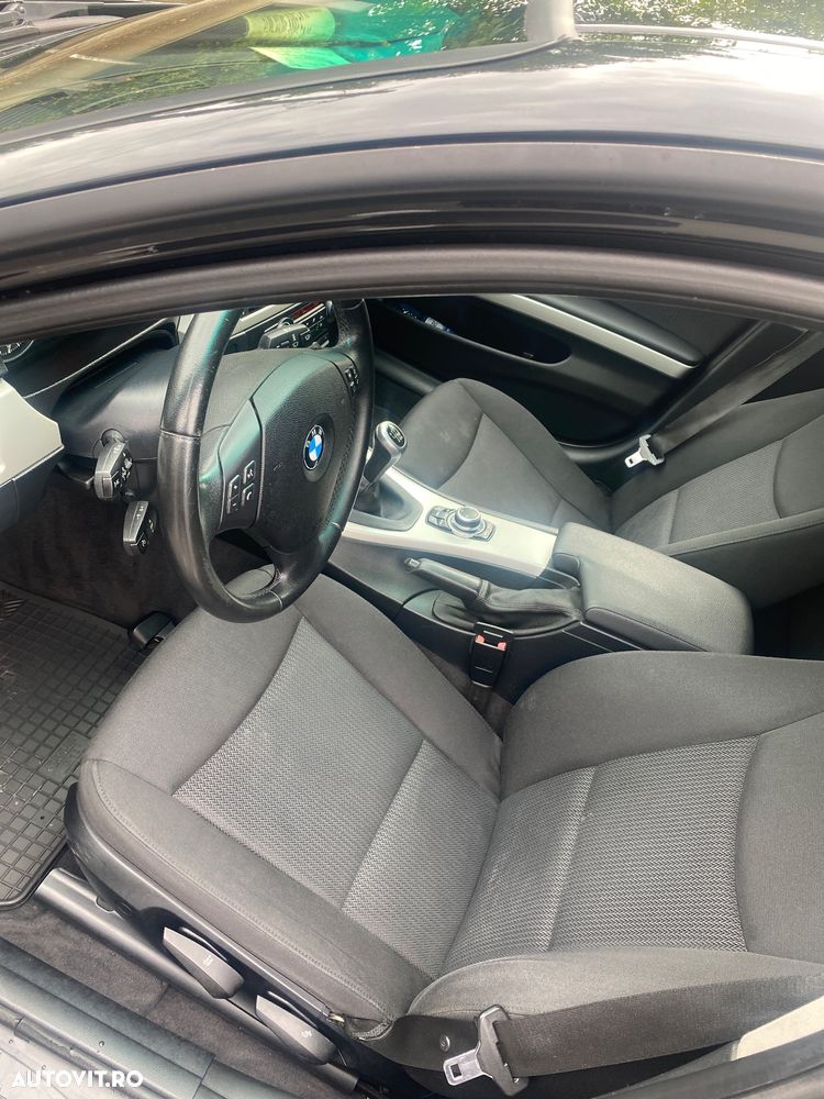 BMW Seria 3 318d DPF Touring Edition Exclusive - 9