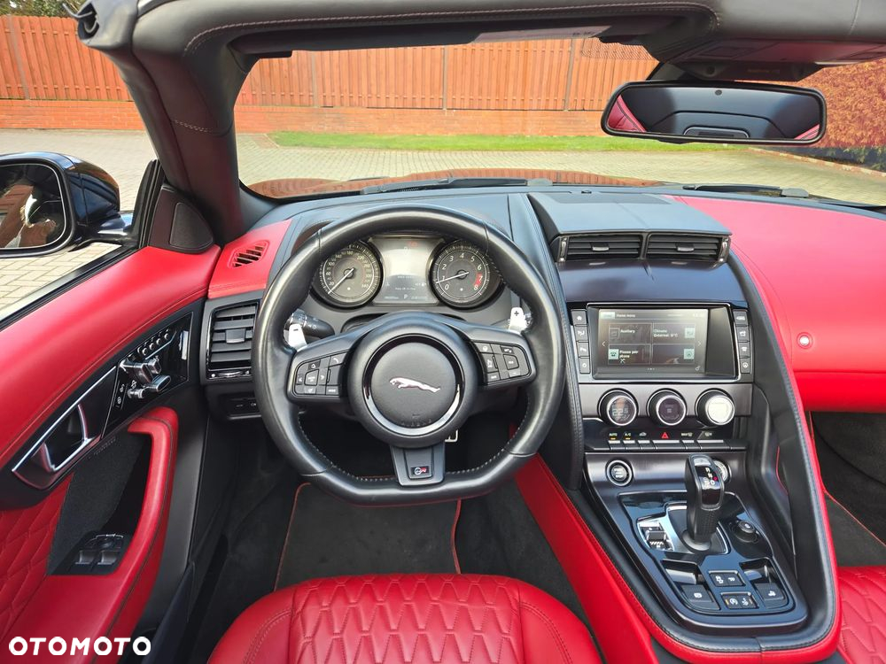 Jaguar F-Type Cabriolet AWD SVR - 27