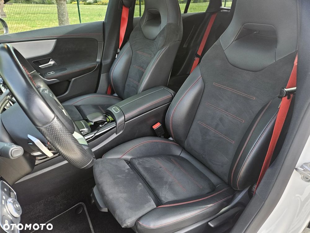 Mercedes-Benz CLA AMG 35 4Matic B AMG Speedshift 8G-DCT AMG Line Advanced Plus - 26