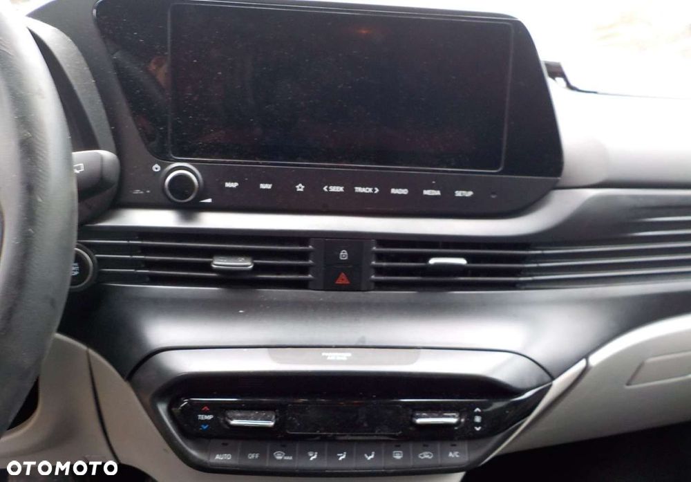 Hyundai i20 - 33