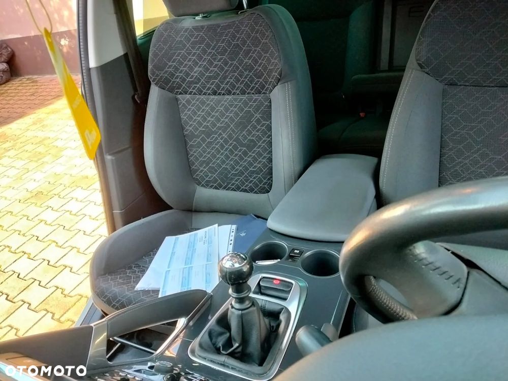 Peugeot 3008 1.6 THP Active - 23