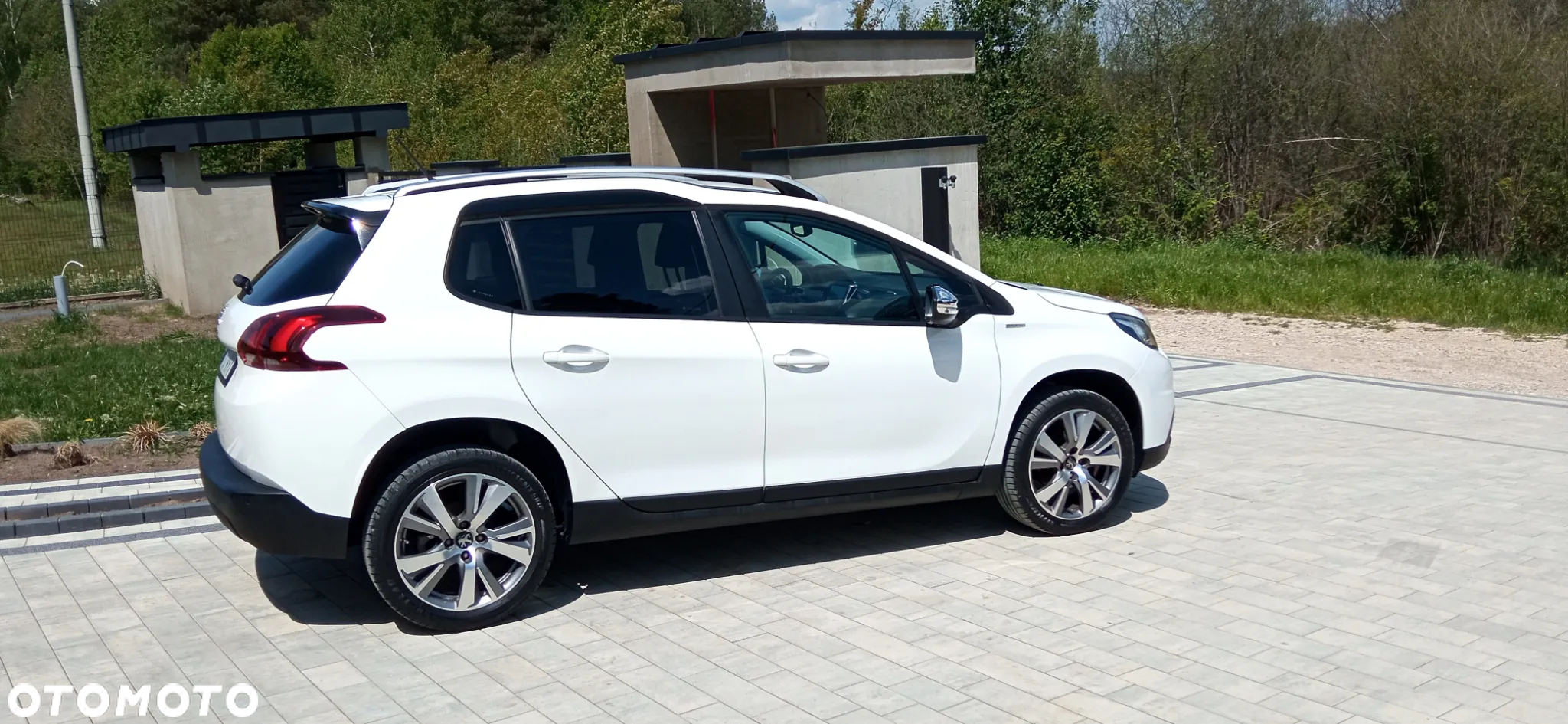 Peugeot 2008 PureTech 82 Style - 12