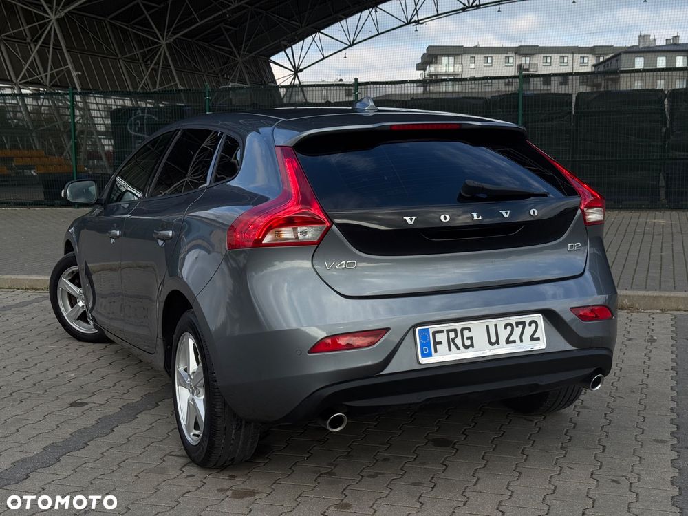 Volvo V40 D2 Summum - 17