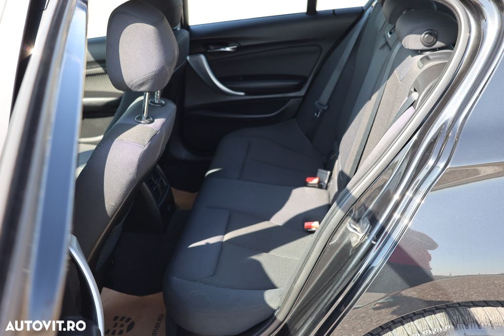 BMW Seria 1 118i Aut. - 26