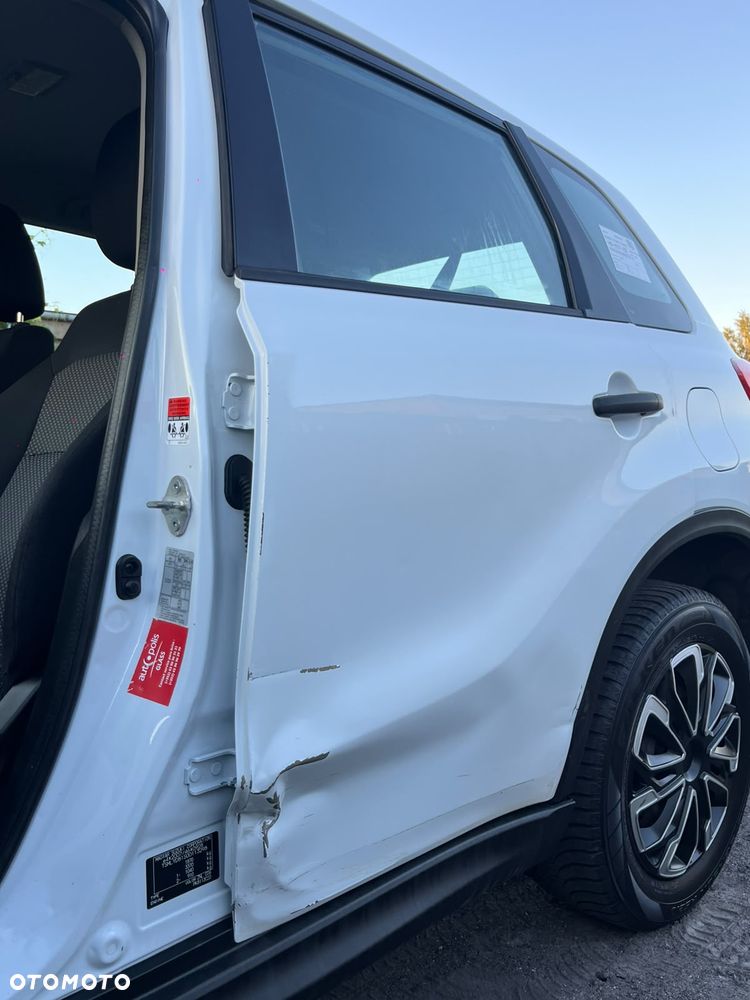 Suzuki Vitara - 21