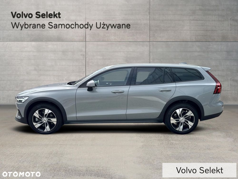 Volvo V60 Cross Country - 2