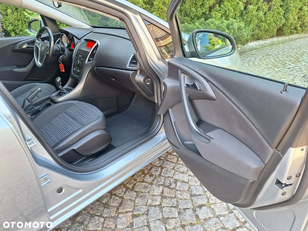 Opel Astra 1.4 T Edition 150 - 17