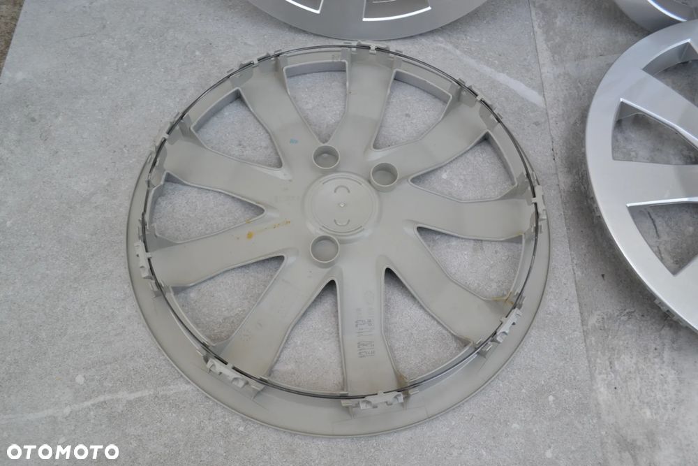 AUDI ORYGINALNE KOŁPAKI 15 CALI 82A601147 NOWE KOMPLET - 2
