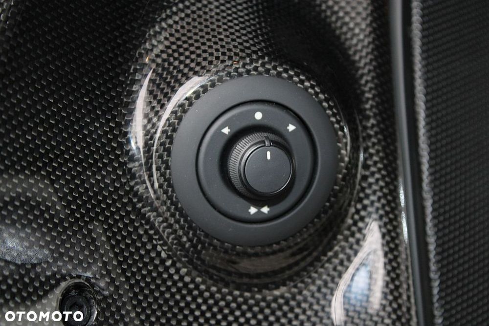 Ferrari 488 Pista - 36