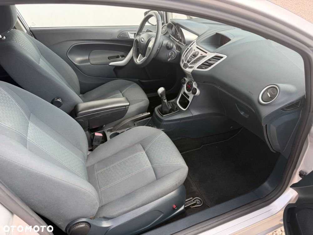 Ford Fiesta - 7