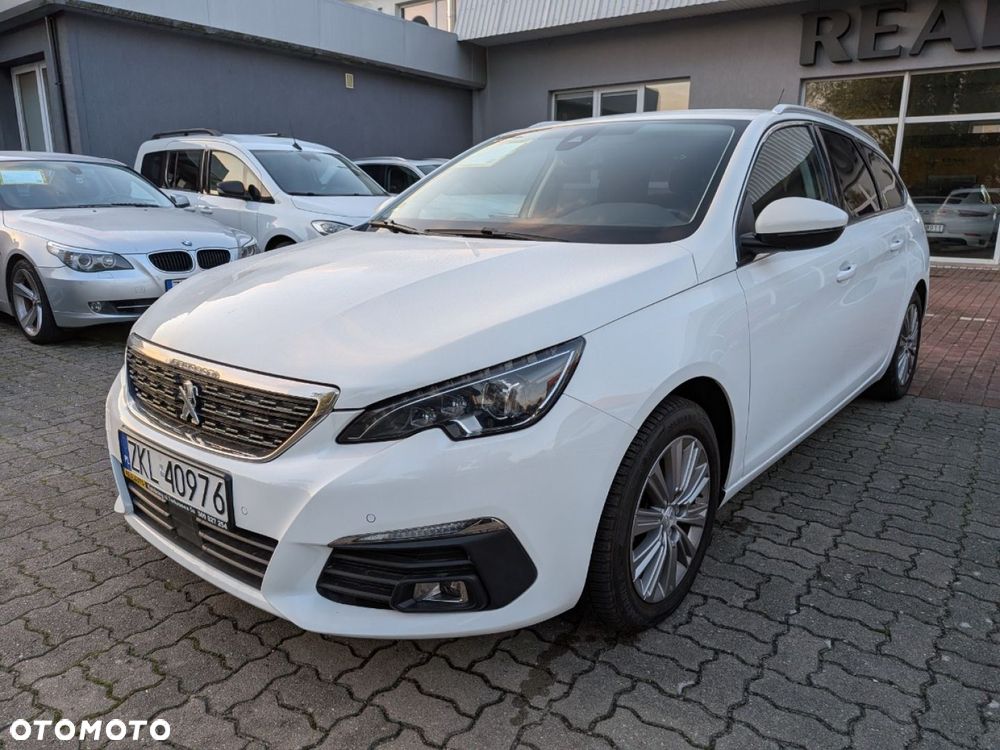 Peugeot 308 - 1