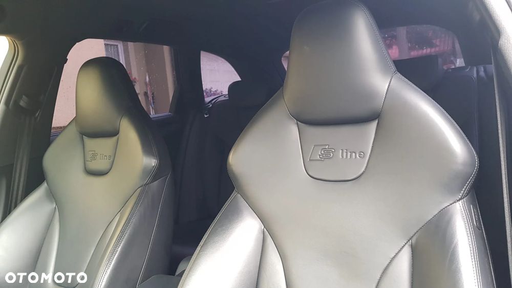 Audi A4 Avant 2.0 TDI Quattro Line S tronic - 22