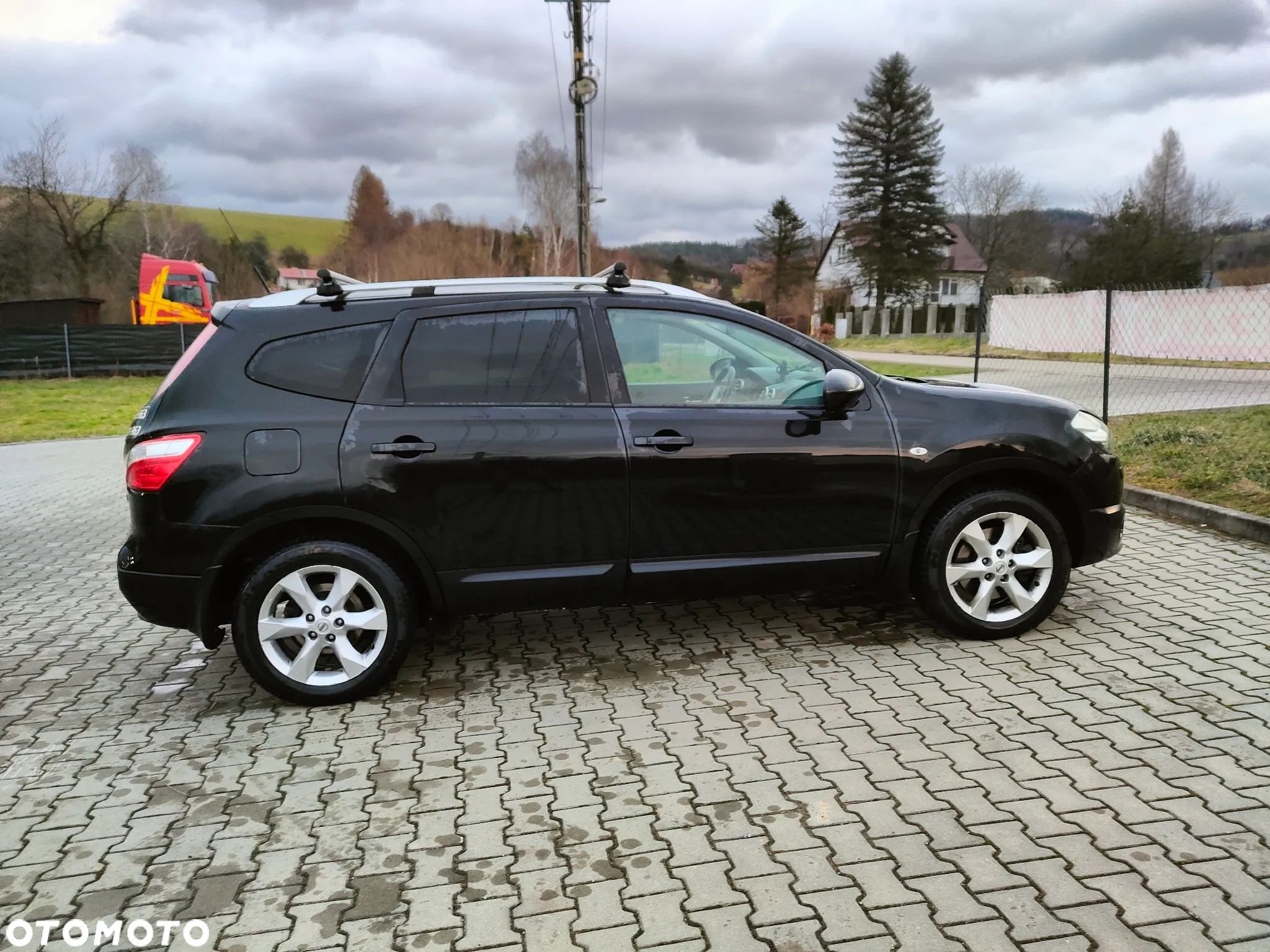Nissan Qashqai+2 - 1