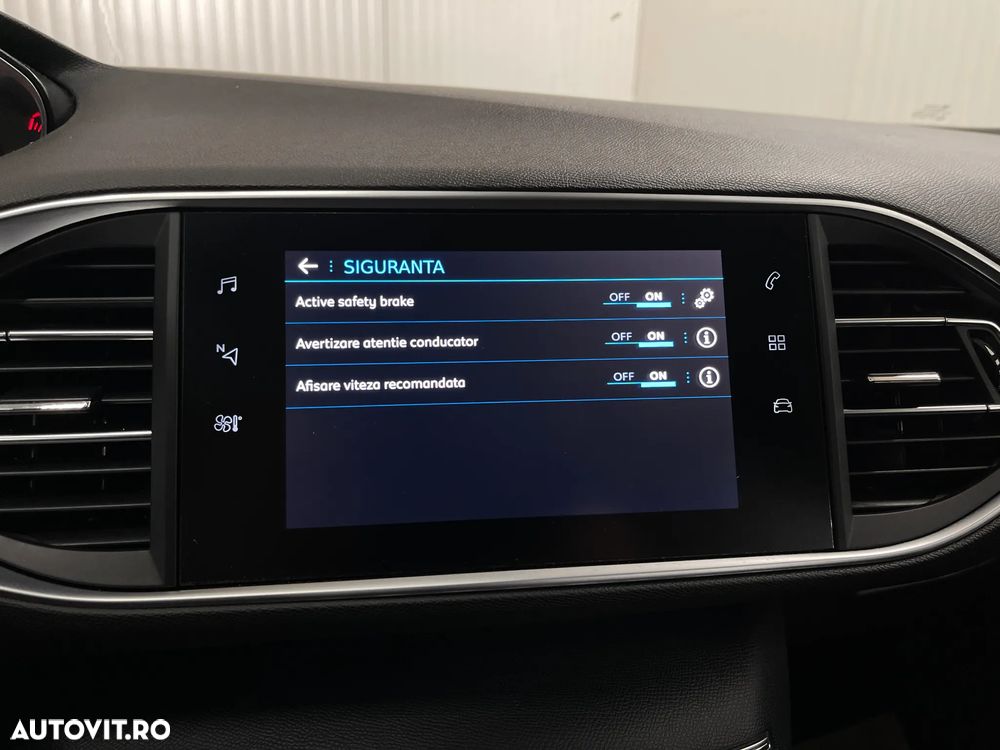 Peugeot 308 PureTech 130 GPF Stop & Start Allure Pack - 21
