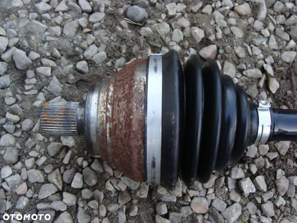 półoś prawa vw golf viii 8 gti 5q0407272fn 2024r - 2