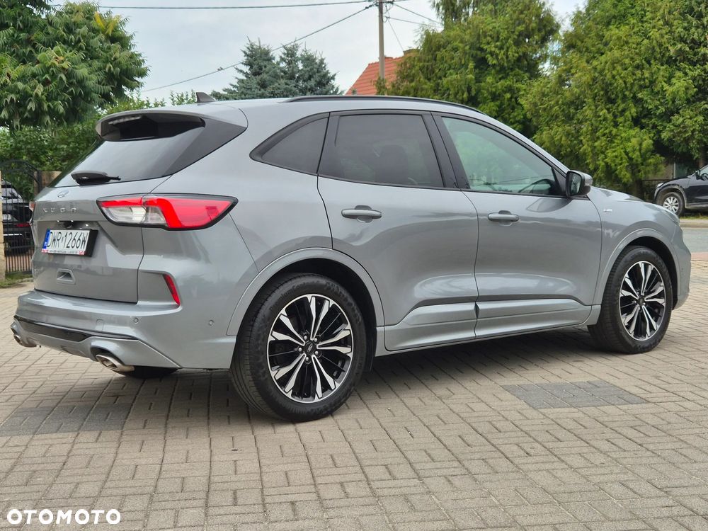 Ford Kuga 1.5 EcoBoost ST-LINE - 11