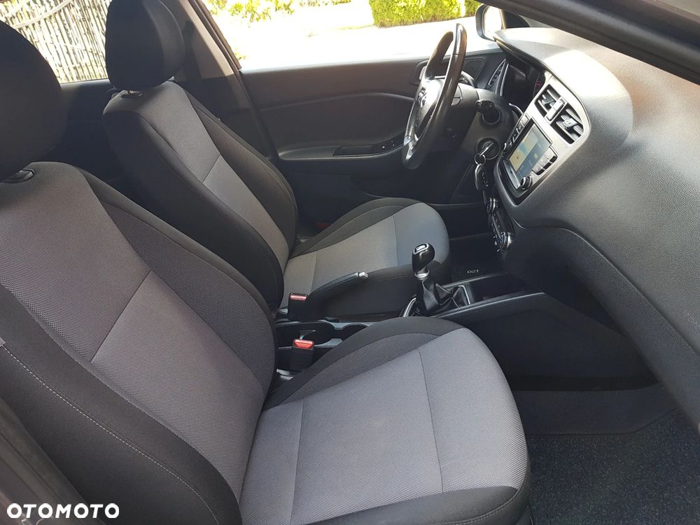 Hyundai i20 blue 1.2 Advantage+ - 22