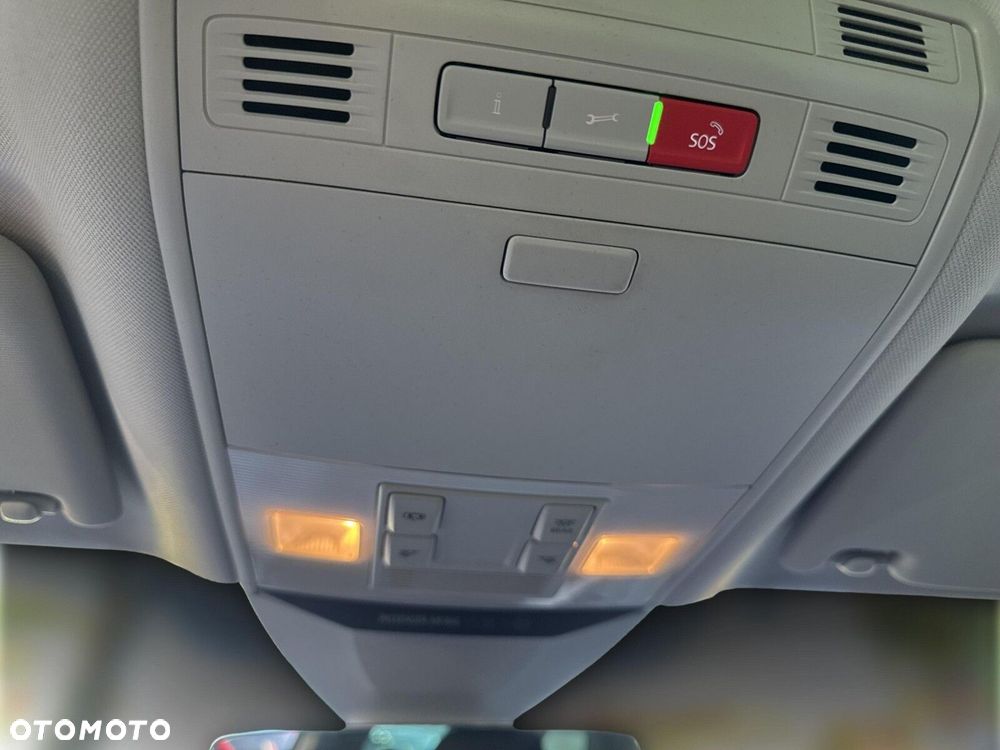 Volkswagen Passat - 35