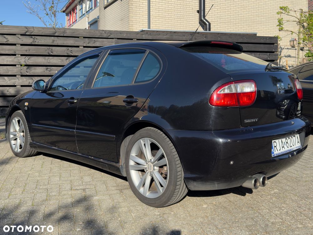 Seat Leon 1.8 T Top Sport - 4