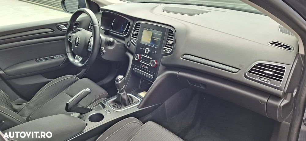 Renault Megane BLUE dCi Limited - 9