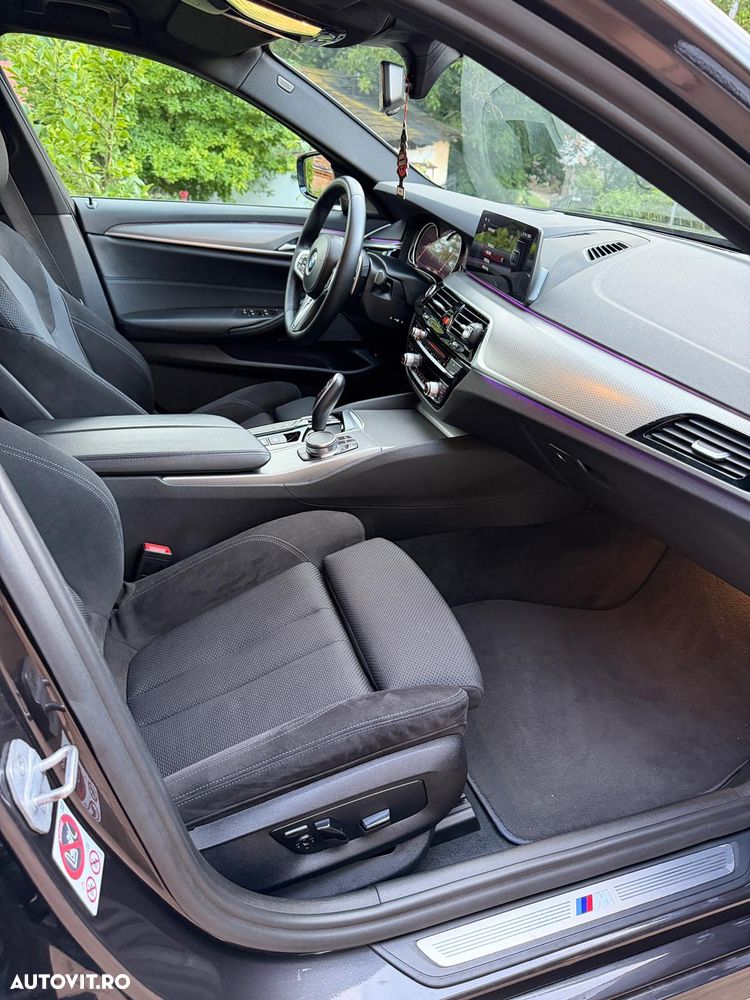 BMW Seria 5 530d xDrive AT - 8
