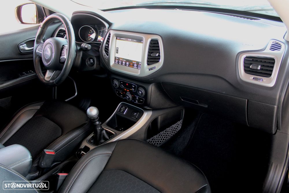 Jeep Compass 1.6 MultiJet Longitude - 24