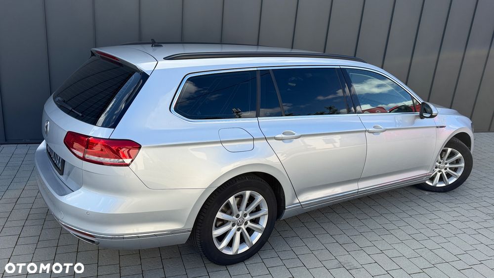 Volkswagen Passat - 14