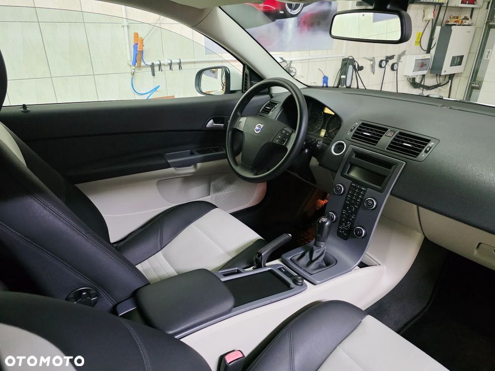 Volvo C30 1.6D DRIVe R-Design Start-Stop - 17
