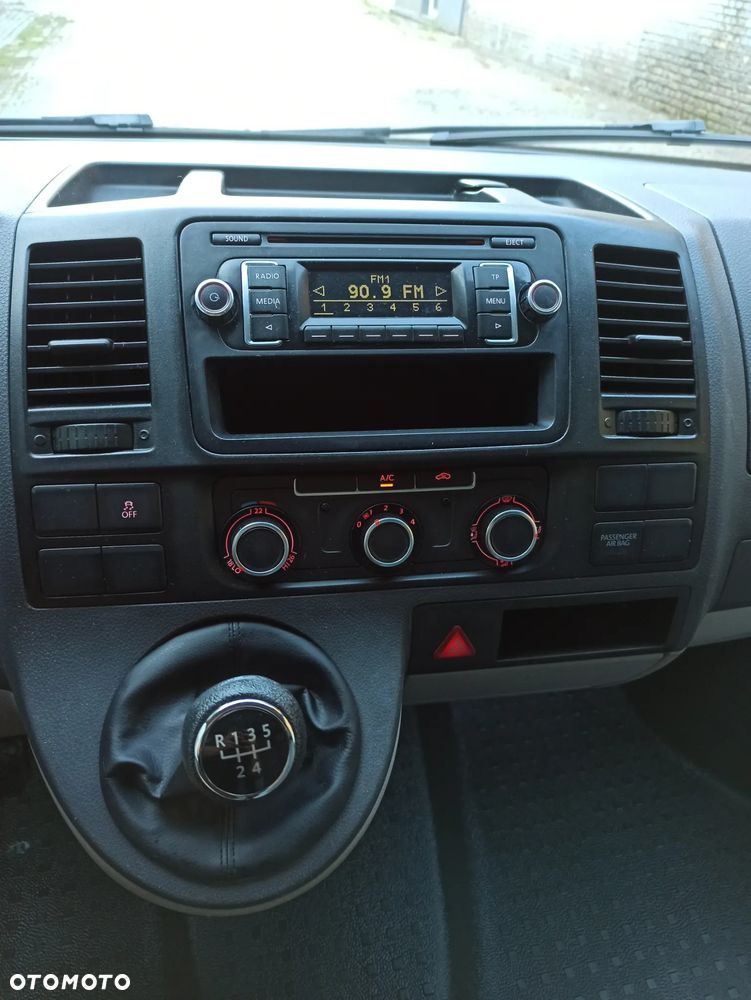 Volkswagen Transporter 2015R T5 Lift 2.0TDi Klima Skrzydełka Hak 2500kg z Niemiec Koła Lato + Zima - 14