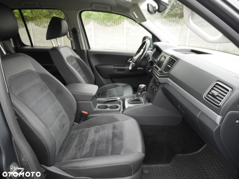 Volkswagen Amarok 3.0 V6 TDI 4Mot Highline - 12