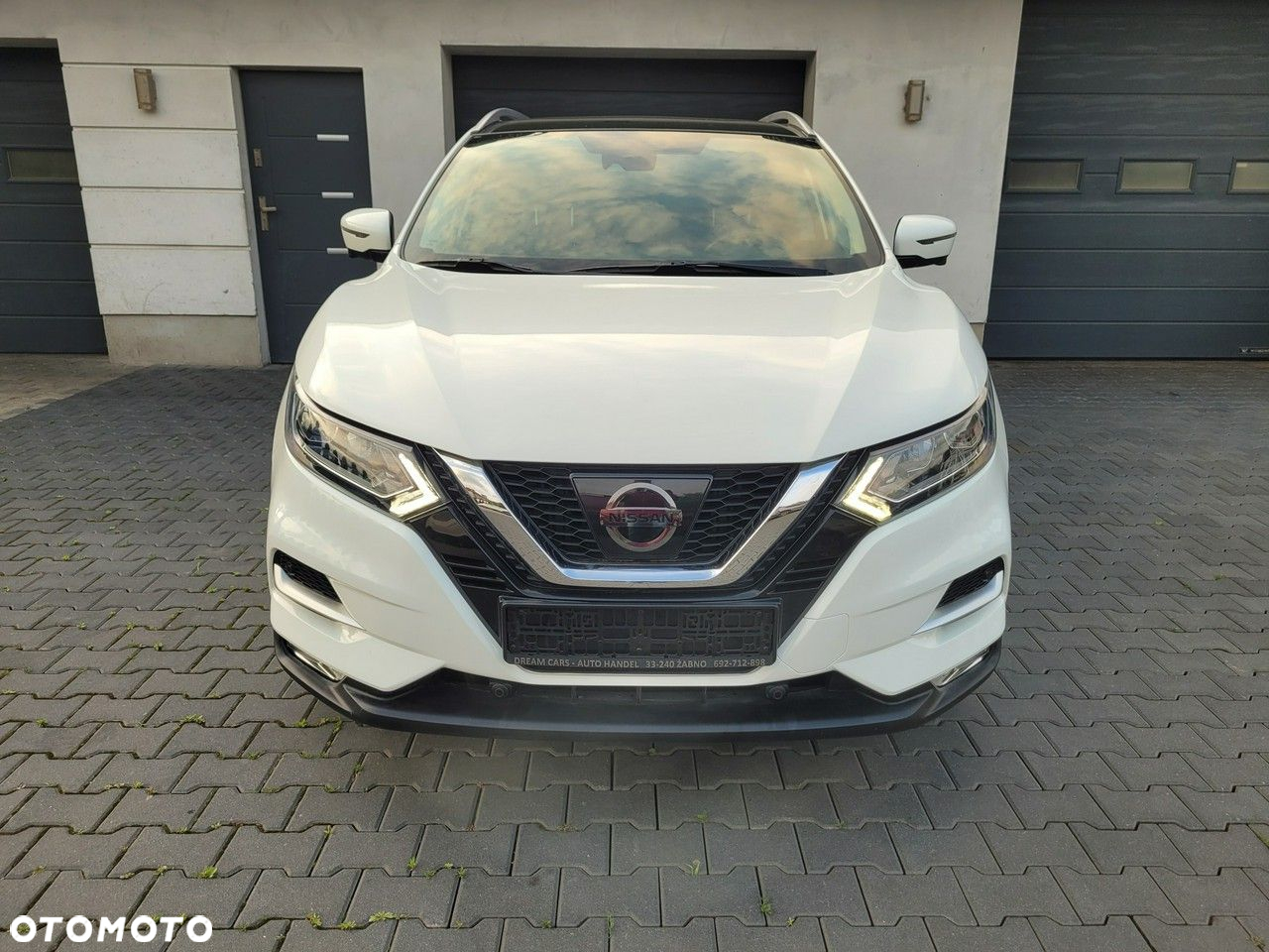 Nissan Qashqai - 2