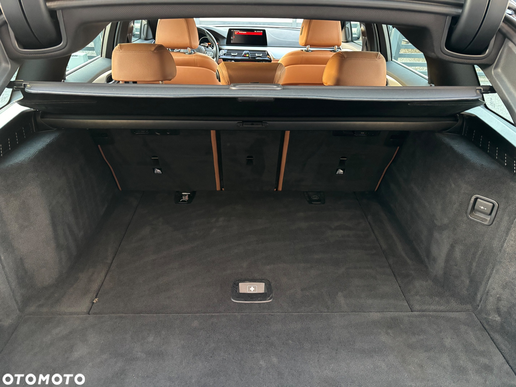 BMW Seria 5 520d Touring Luxury Line - 37