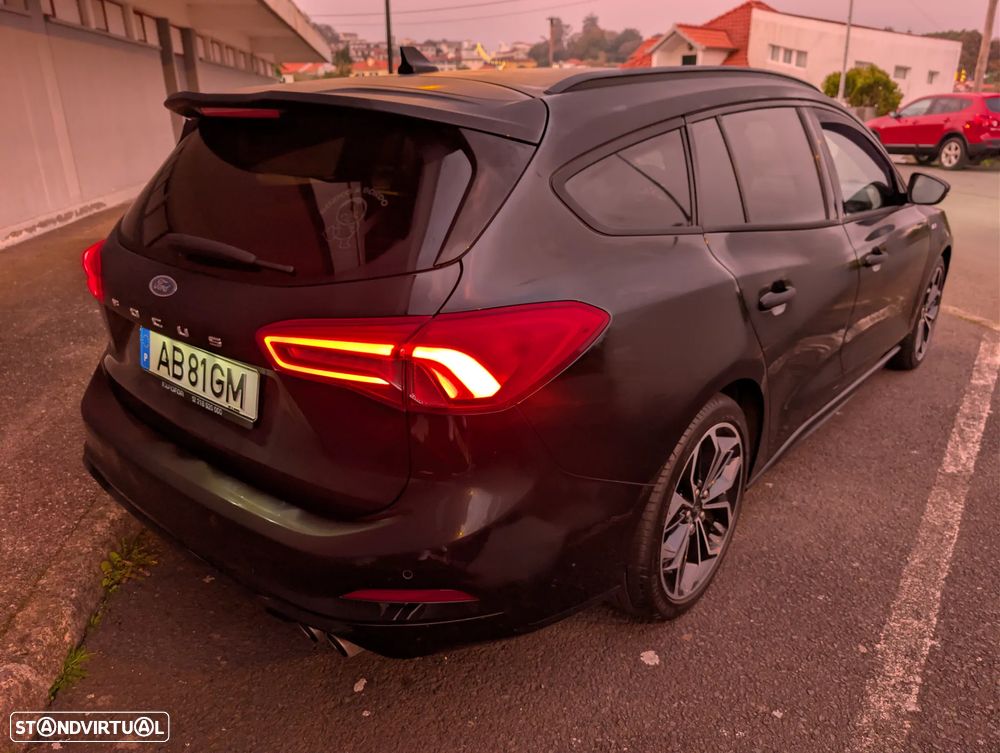 Ford Focus SW 1.5 TDCi EcoBlue ST-Line - 4