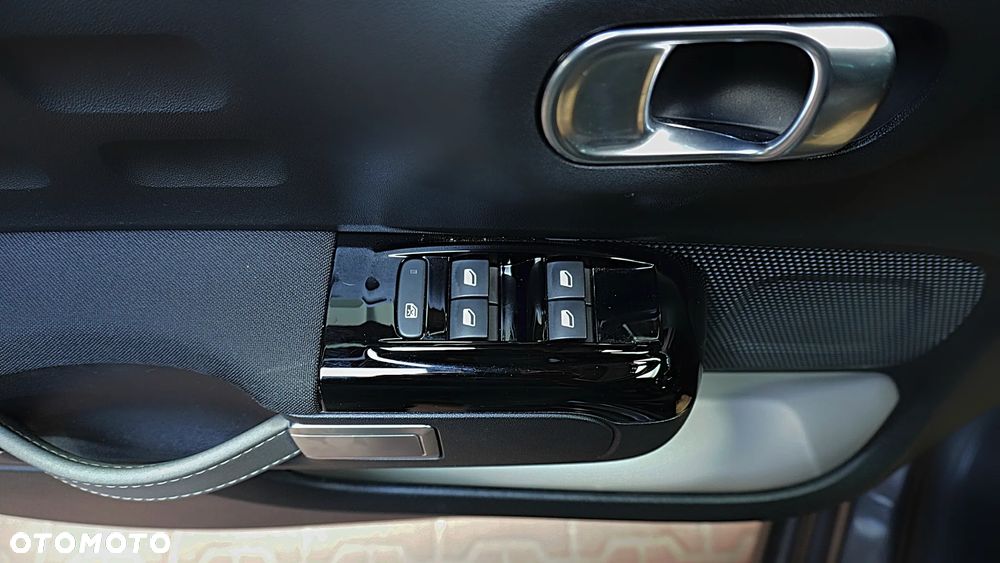 Citroën C3 1.2 PureTech Shine - 14