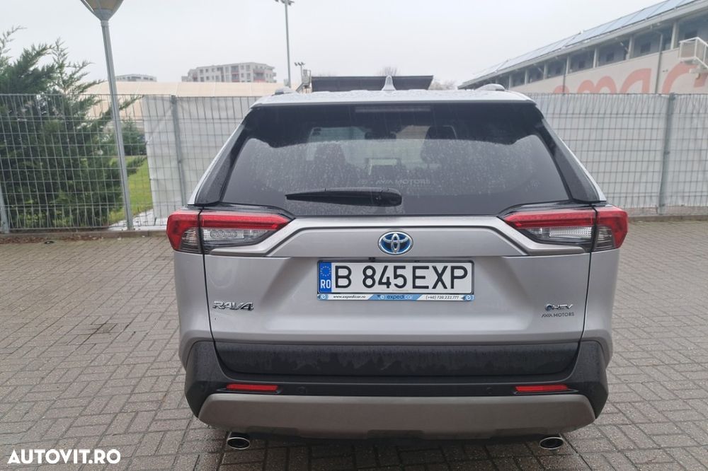 TOYOTA RAV4 2024 — imagine 4