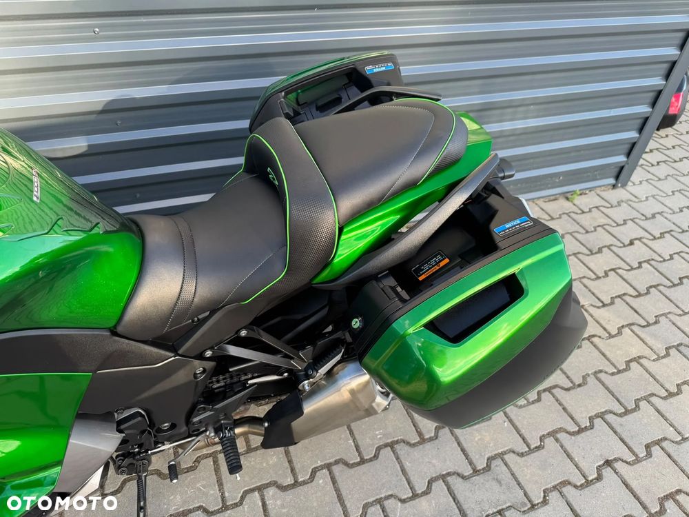Kawasaki Ninja 1000 SX - 12