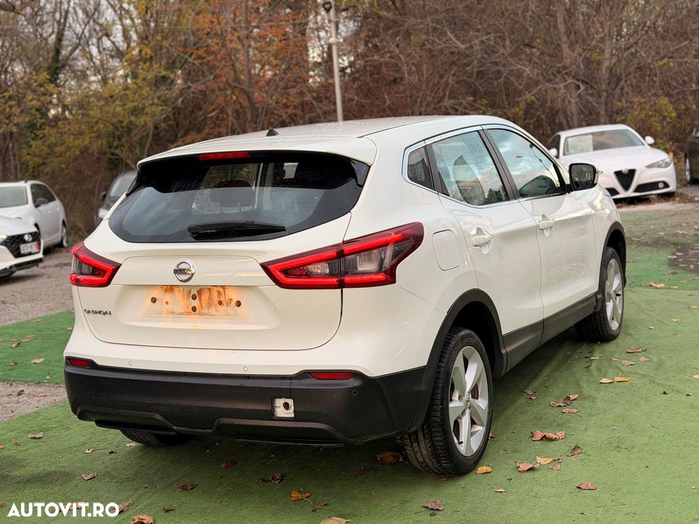 Nissan Qashqai - 11